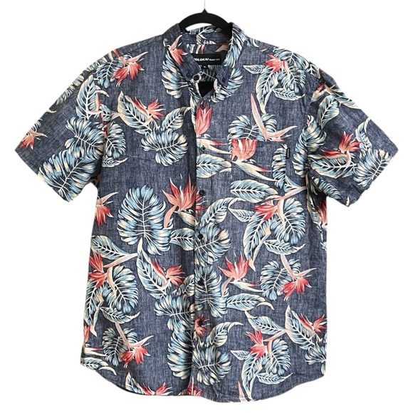 Red and Blue Casual Button Down Shirt with Tropical Flair - Picture 1 of 7